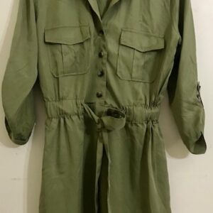 Vestido verde oliva camisero