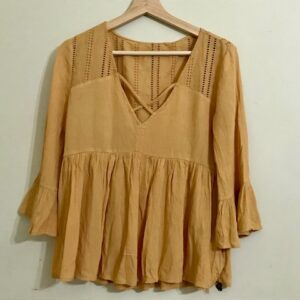 Blusa mostaza